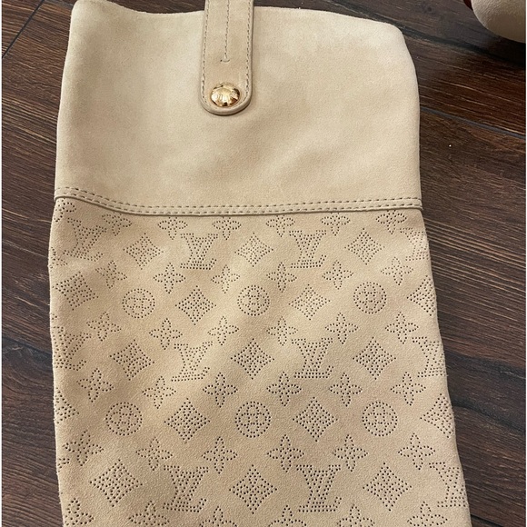 LOUIS VUITTON Mahina Monogram Riding Boots - Picture 2 of 11